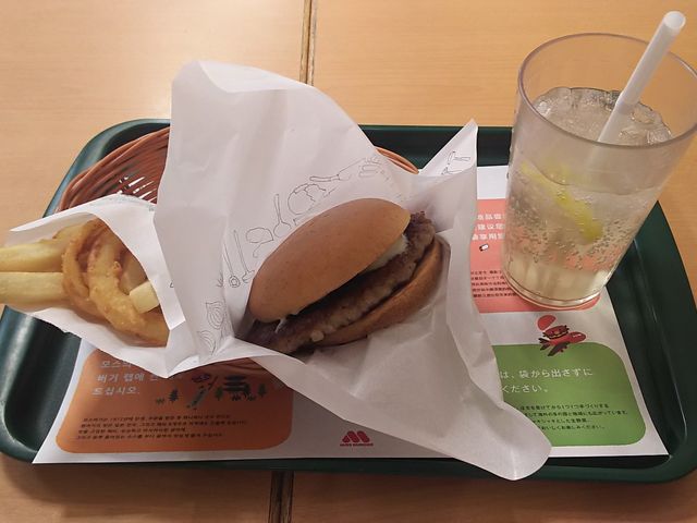 Ƃтoo[OTh`[Y+Ij|eZbg(Vhl\[_)_Xo[K[S֋XiMOS BURGERj