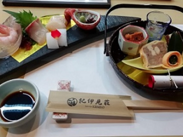 �O�؁����h�g_�I�Ɍ�����@�I�Ɍ���