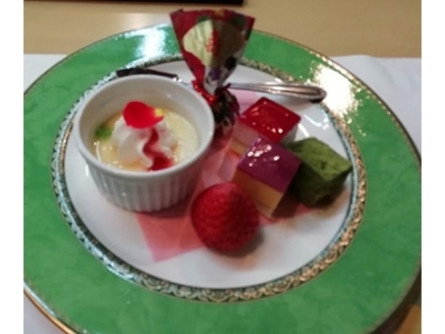 �f�U�[�g_�I�Ɍ�����@�I�Ɍ���