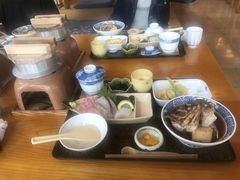 ��������̌����̕l�ւ̓��e�ʐ^1