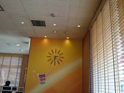 �܂�܂���̃}�N�h�i���h(McDonald�fs) �R�����R���X�̓��e�ʐ^1