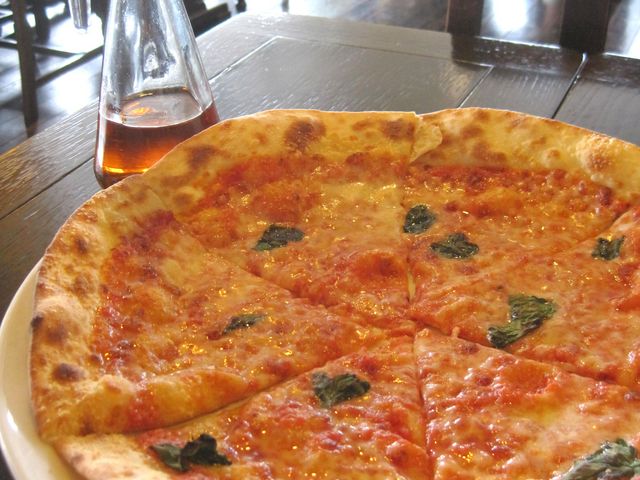 ΗqPizzaE}Q[^_i`nr[H[