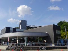 \E~T̓̉w Rւ̓eʐ^1