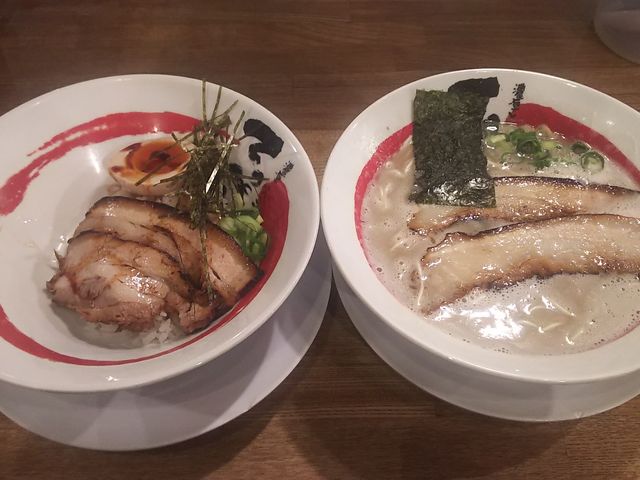 濃厚煮干とんこつラーメン 石田てっぺい 大阪北部 茨木 高槻 箕面 伊丹空港 ラーメン じゃらんnet