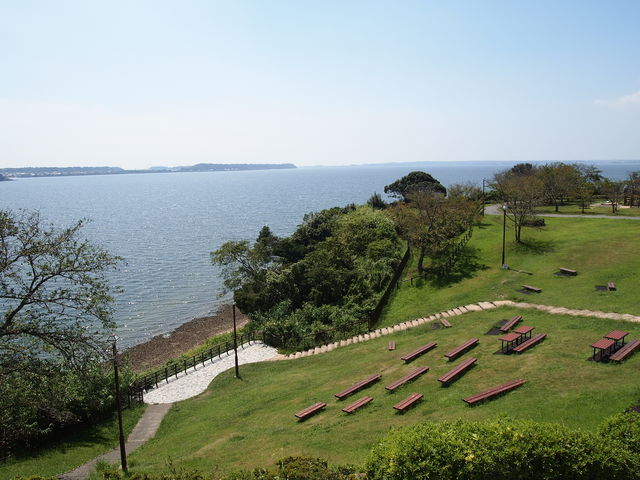 �l����_�l���΃T�[�r�X�G���A