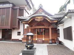 �g�V���[����̓��J�S�q��_�ւ̓��e�ʐ^1