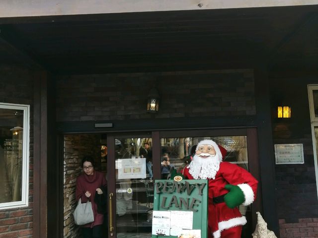 サンタさん_ベーカリーカフェ・ペニーレイン