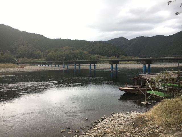 ���c�̒�����