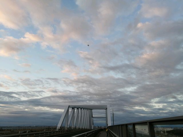 �_�������Ȃ������̏o����邩�ȁH_�����Q�[�g�u���b�W