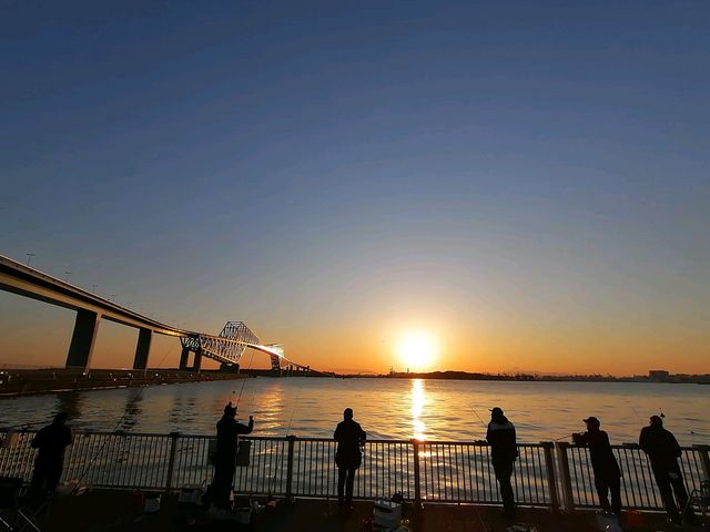 ������1�����I���c_�����Q�[�g�u���b�W