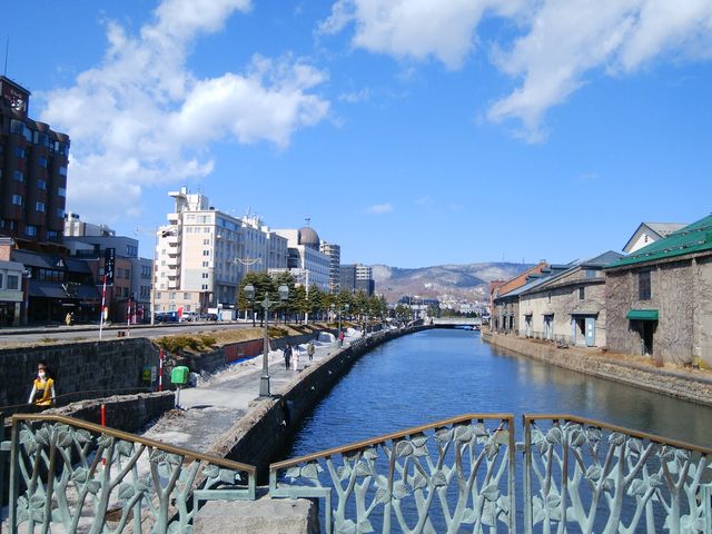 �k�C���A�������{�̕�ł��A�����́B_�^�͂ƐΑ��q�ɌQ