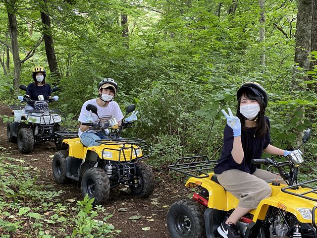 �؁X�̒��𑖂�܂��B_DREAM ON�i�h���I���I�j