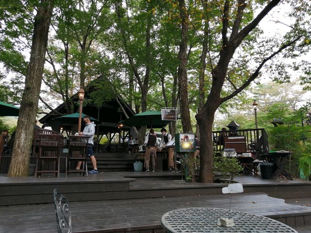 テラス席てのモーニングは最高_ベーカリーカフェ・ペニーレイン