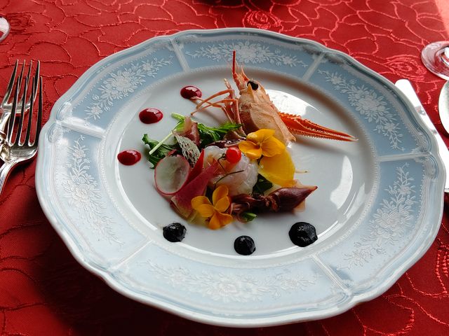 �A�J�U�G�r�̊Â��Ɋ����ł��B_���S�N���V�b�N�z�e��