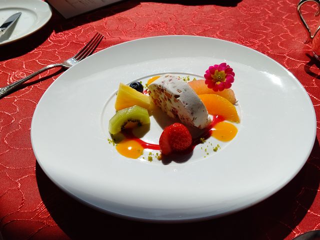 �f�U�[�g���ō��I_���S�N���V�b�N�z�e��