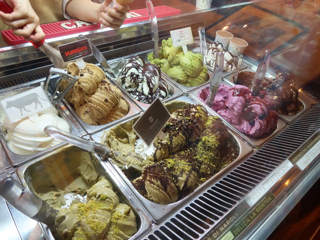 yosshyGELATERIA ITALIANA La Giostra̓eʐ^2