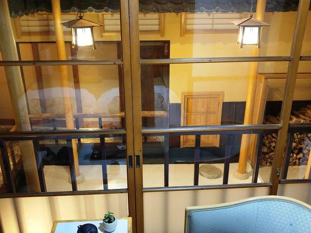 ����𑋉��Ɍ���h����������_�t����