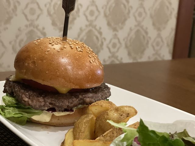 �{�����[�������ɖ����@������̃X�[�v�ƃh�����N�܂ł��Ă�K��_���C����@������