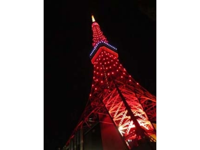 ���͂��铌���^���[�Ɉ��|����܂��B�����^���[�̔��������Ċm�F�v���܂����B_2�K���ăI�[�v���o�X�w�X�J�C�o�X�x�E�������p�o�X�w�X�J�C�_�b�N�x