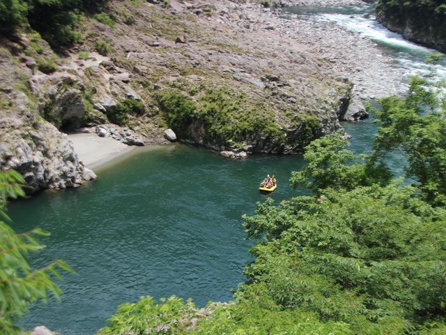 �i�F���ō�(*^O^*)�w�������ʐ^�̂P���ł���ォ����߂�������ʐ^�⓮��B�e���Ă���܂���_�l���g��� You MeRafting