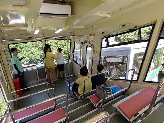 ���p����6�����̏��Ȃ���q�ł�����_�{�P���_���u�C���N���C���v