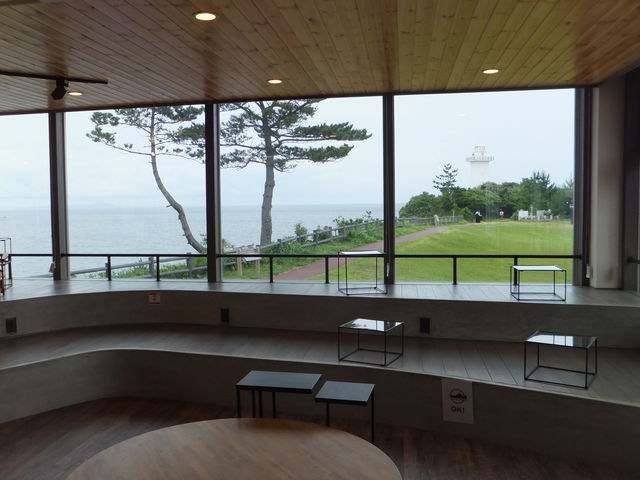 �x�e�ɂ̒��̗l�q_����̓�