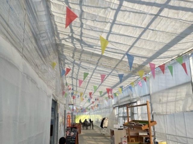 �������Y��ł�������񂪂��Ă����S�ł�_�w���i�E�X�g���x���[�����h