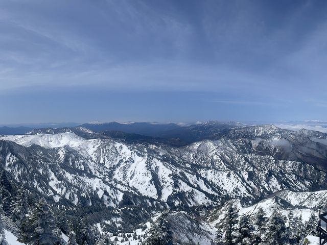 �W�]�䂩��̌i�F_�u�ꍂ������R�R��