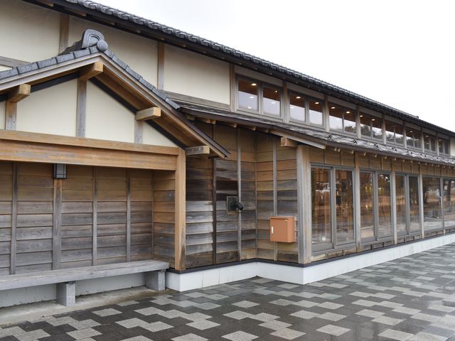 ʂĂ͂܂񂪁AJłEEEB_퍷C݃CtH[VZ^[