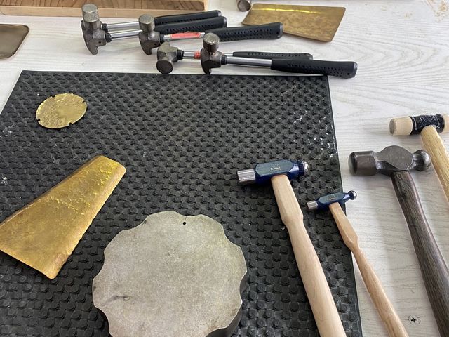 ��ƒ�_�n���̃V���R�E��