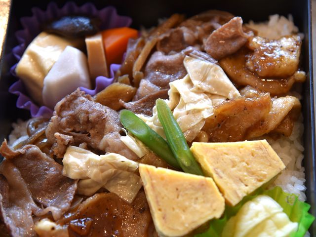 AؓAtA؂̎ϕĂāAb`łB_BENTO CAFE KODAMA