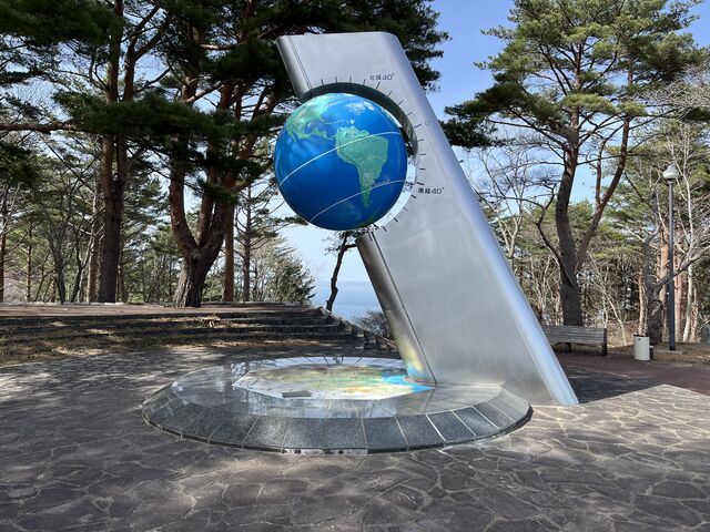 ���_�ɂ������I�u�W�F�B�n���V�͎�ŉ񂹂�B_�������铔��