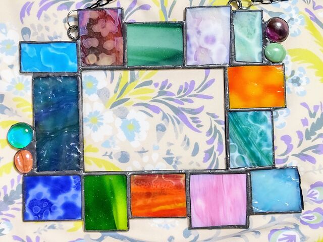 �K���X�̖͗l���A�\��ɈႢ���������Y�큙_�X�e���h�G�R�[