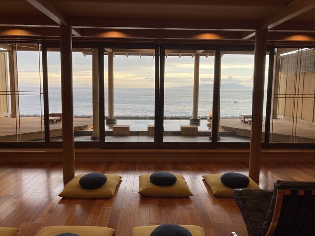 v~AK[|u̂ȂvBՍ́AŒ̋Cg̉𕷂Ȃґz܂B_]