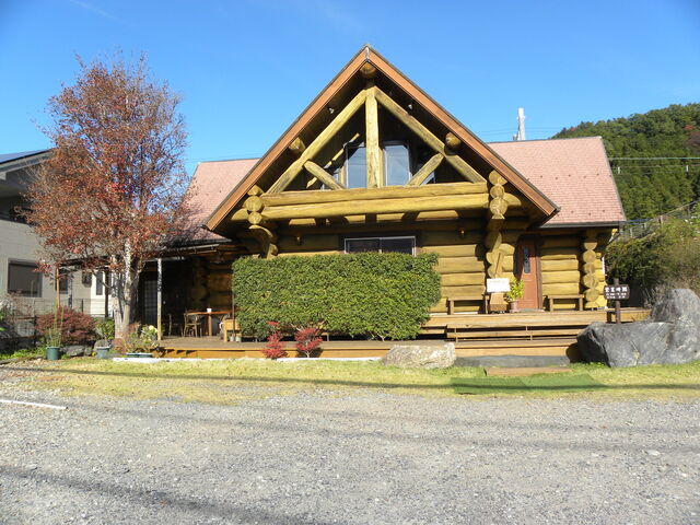 sɂ͂قƂǂȂAOnEX̃JtFłB_т