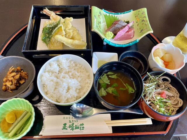 �ʕ��V�͏��Ȃ߂ɐ����Ă���A�F�X�ƐH�ׂ��̂����͂ł��B_���o�_�@�������򋽁@�T������@�ʕ�R��