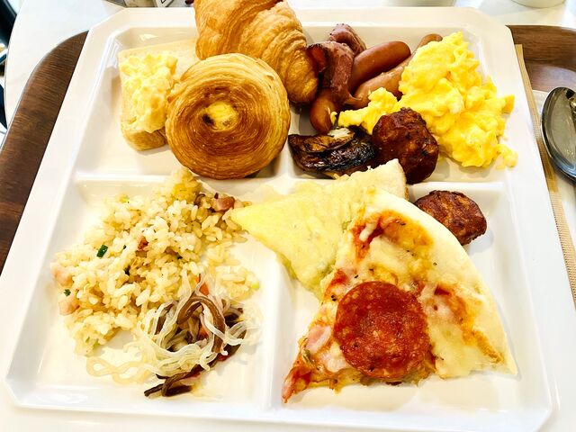 �X������10���̊ԂɐF�X�I��Ŋy���݂܂����B_KOKO HOTEL ���~�c