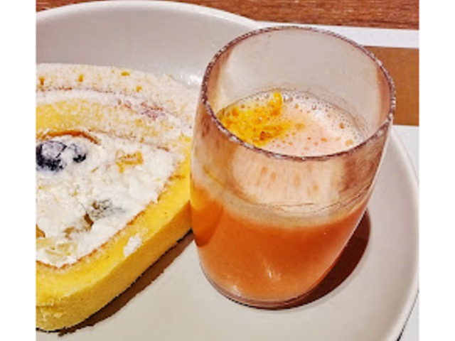 �l�Q�̃|�^�[�W��_�A�[�g�z�e�����c