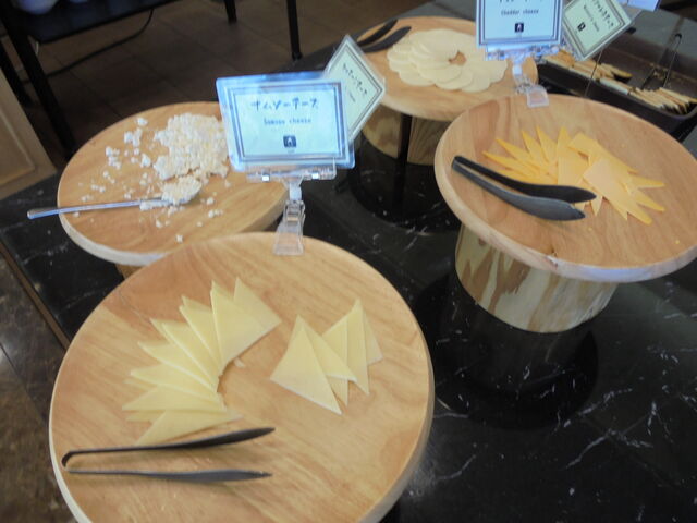 ���H�@�`�[�Y���[��_�z�e���A�\�V�A���R���]�[�g