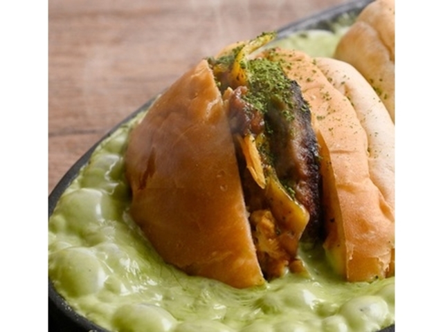 RUNA̓oGABURICO {X̓eʐ^1