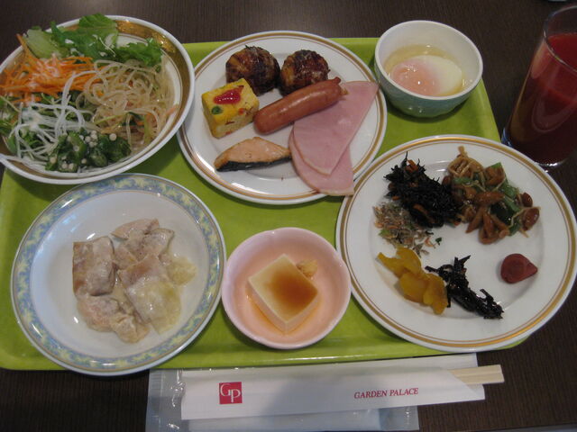 �u�b�t�F�����H�@�g���C�ɗ����𐷂�t��_���K�[�f���p���X