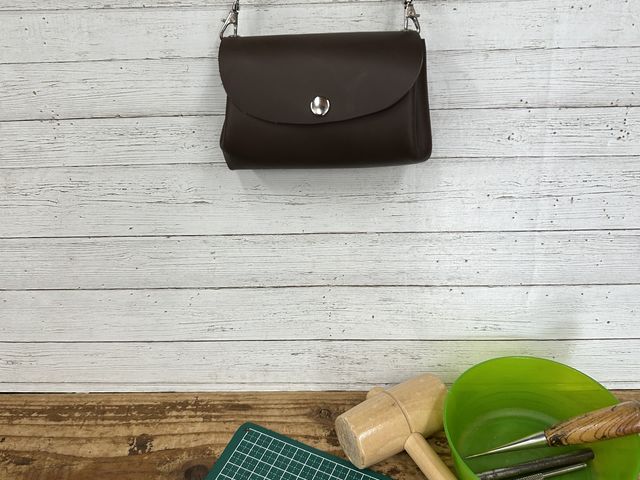 ���̃L�b�g����玿�ƐF��I�ׂ܂��B���͑������܂���ł������A�W�̊W�ɏ���t�����������łł��܂��B_�����O