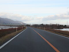 yosshy����̗K��E���ǐ�̔w����i�S����W�����j�ւ̓��e�ʐ^1