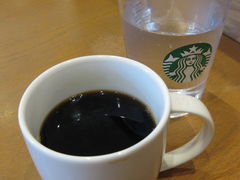 �X�^�[�o�b�N�X�E�R�[�q�[ �O��Z�F��s���É��r���X�̎ʐ^1