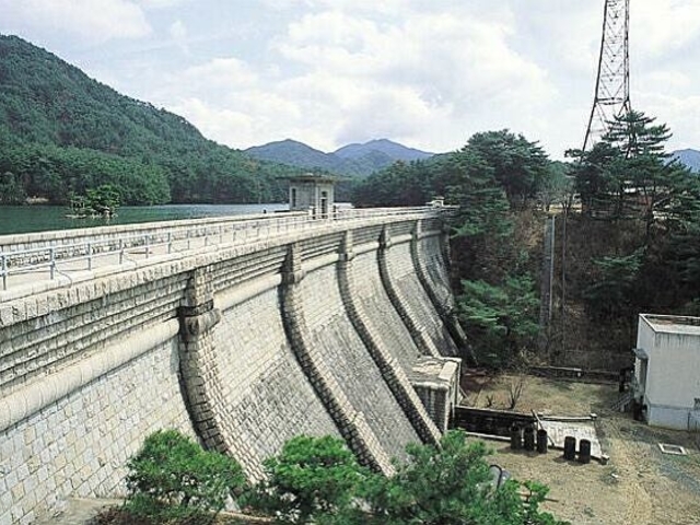 本庄水源地堰堤水道施設】アクセス・営業時間・料金情報