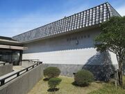 ��������y�����فE�d�B�Ԃǂ������j�̊ق̎ʐ^1