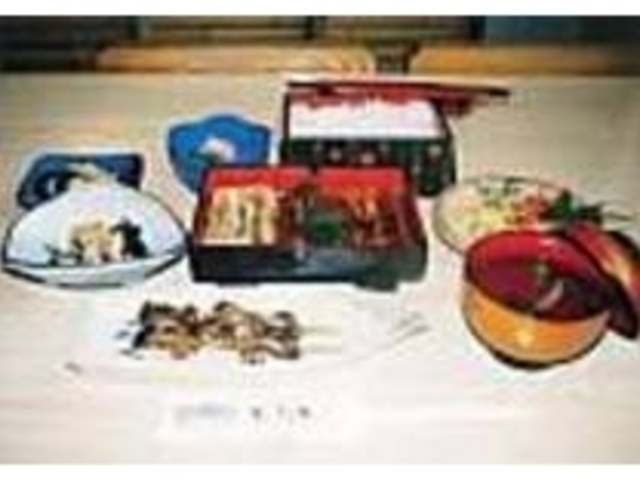 ɃEiM̃R[X\I_Ȃ̓X  uԂ