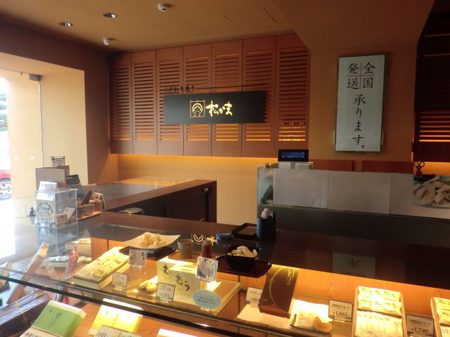 �������g�{��