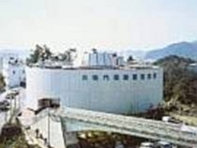 ���ォ��͂R�U�O�x�̑�p�m���}���y���߂�_��勴�ˋ��L�O�كG�f�B