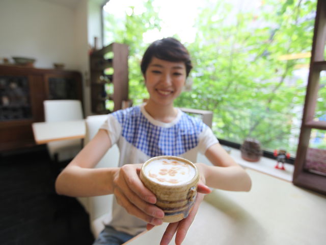 �J�t�F�䂤�Ńh�����N�𒍕�����ƁA�D���Ȃ�������I�т��������܂���y�����e�B�[�^�C���Ɂ�_�䂤�H�[��Cafe�䂤�@�����V�_�X�@�����|�E��A�N�Z�E�K���X�H�|